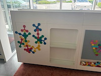 Showroomwand met touch display - afbeelding 6 van  7