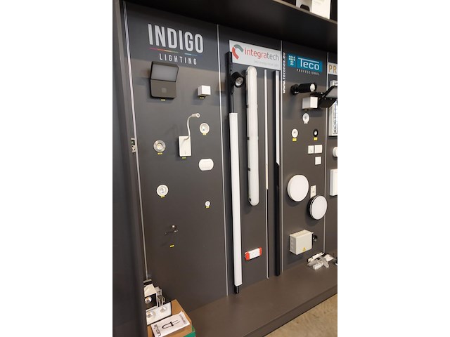 Showroomwand - afbeelding 2 van  7