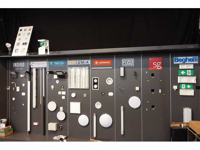 Showroomwand - afbeelding 7 van  7