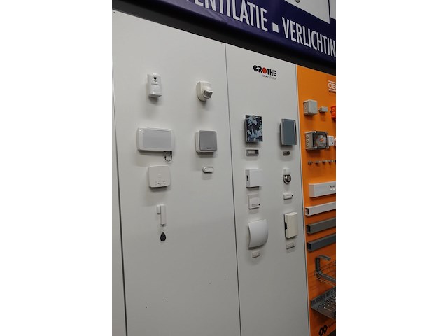 Showroomwand - afbeelding 6 van  7