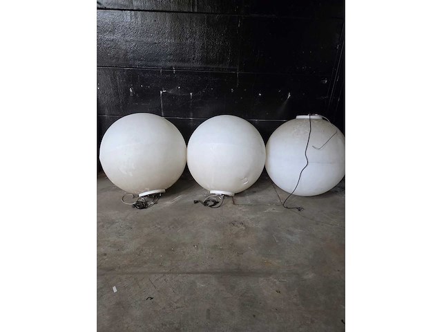 Showtec - led sphere 1m (6x) - afbeelding 3 van  4