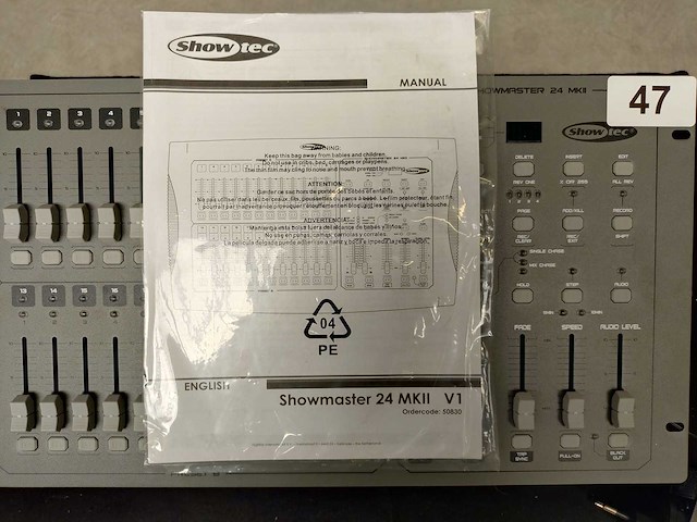 Showtec - showmaster 24 mkii - light mixing console dmx - afbeelding 3 van  3