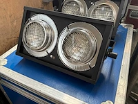 Showtec 30770 stage blinder 2 dmx (4x) - afbeelding 1 van  5
