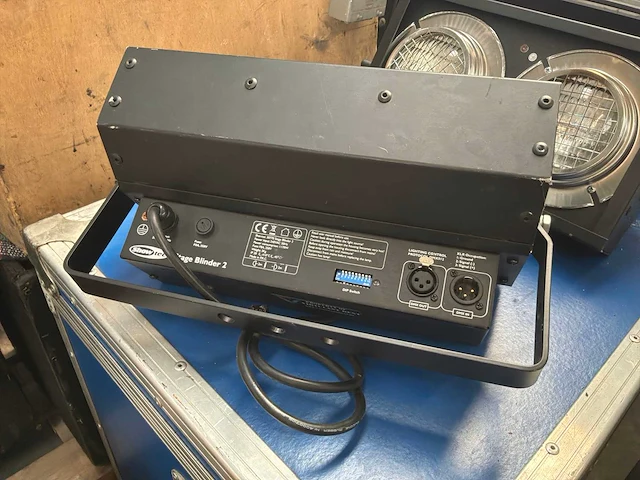 Showtec 30770 stage blinder 2 dmx (4x) - afbeelding 2 van  5