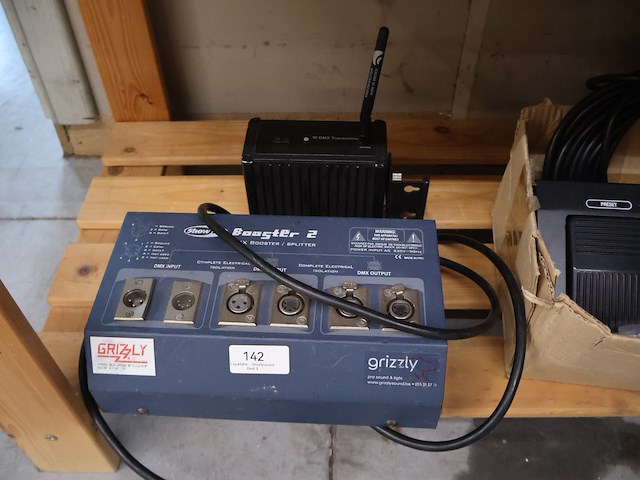 Showtec dmx splitter - afbeelding 1 van  7