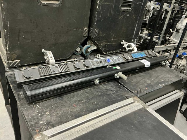Showtec dmx t-bar (2x) - afbeelding 1 van  3