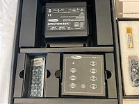 Showtec junction box1 x-kp mkii control box (4x) - afbeelding 1 van  4