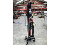 Showtec lat-06 manuele materiaallift - afbeelding 7 van  9