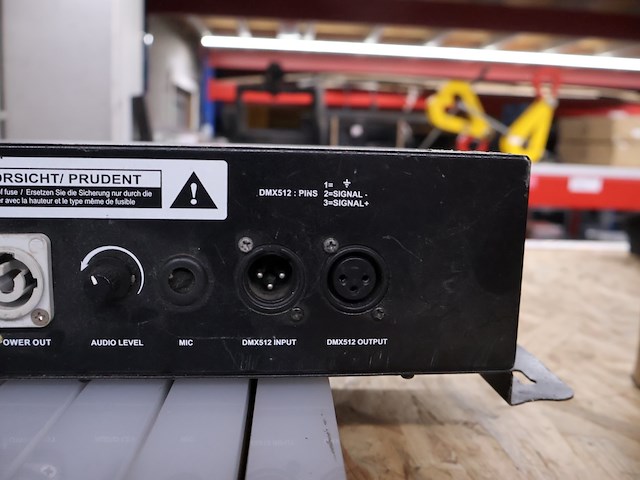 Showtec led octostrip (x8) - afbeelding 7 van  9