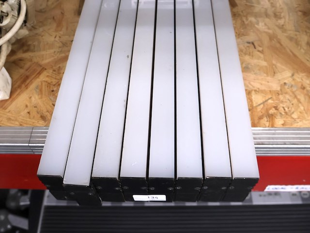 Showtec led octostrip (x8) - afbeelding 8 van  9