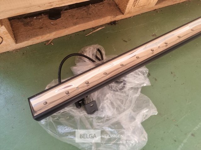 Showtec led uv strip 100cm - afbeelding 2 van  3