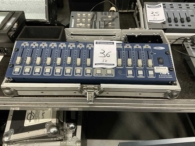 Showtec lichtmengtafel (3x) - afbeelding 1 van  3