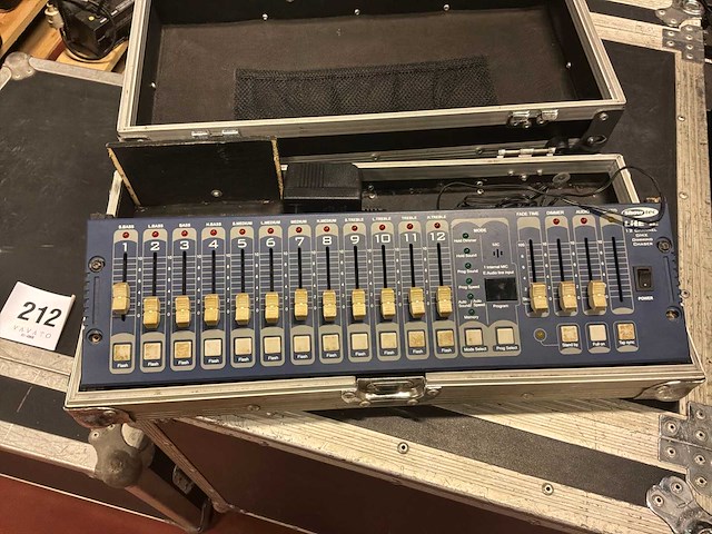 Showtec lite12 lichtsturing - afbeelding 1 van  1