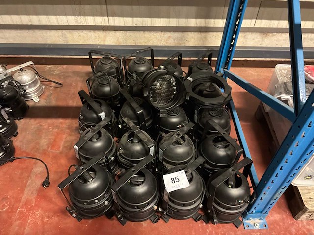 Showtec par 64 can (21x) - afbeelding 1 van  6