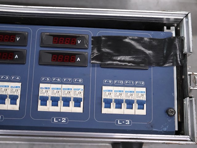 Showtec power verdeler - afbeelding 3 van  4