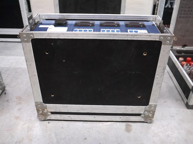 Showtec power verdeler - afbeelding 5 van  5
