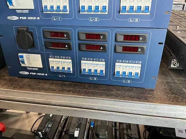 Showtec psa-3212-5 zekeringskast - afbeelding 1 van  2