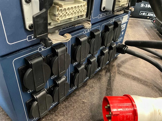 Showtec psa-3212-5 zekeringskast - afbeelding 1 van  1