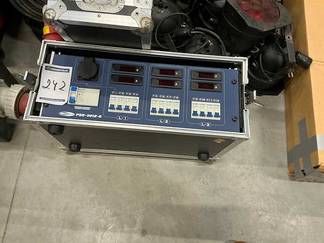 Showtec psa-3212-h zekeringskast - afbeelding 1 van  3