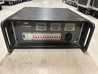 Showtec psu 32a - afbeelding 1 van  2