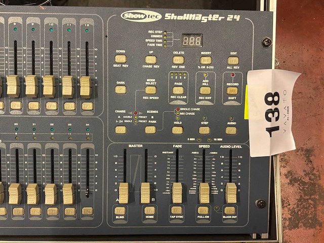 Showtec showmaster 24 lichtsturing - afbeelding 3 van  5