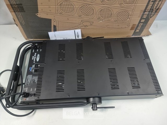 Showtec stage blinder 8 dmx zwart - afbeelding 2 van  3