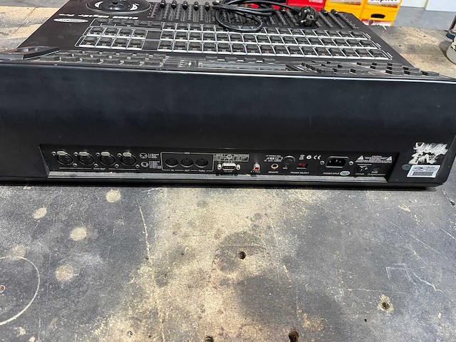 Showtec stagemaster pro lichtmengtafel - afbeelding 3 van  4