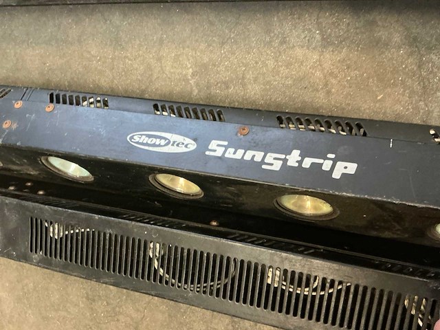 Showtec sunstrip (3x) - afbeelding 4 van  4