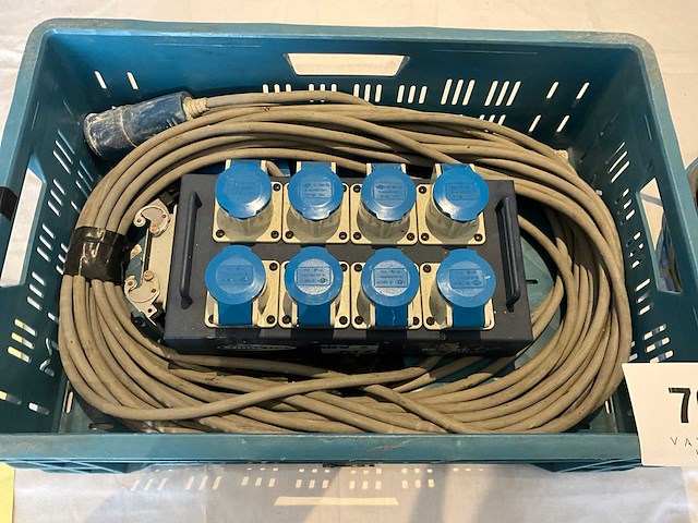 Showtech bo-8-c1 stroomverdeelblok - afbeelding 1 van  2