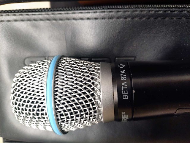 Shure - ulxd2/beta87a (h51) - 4x wireless handheld microphone - afbeelding 3 van  4