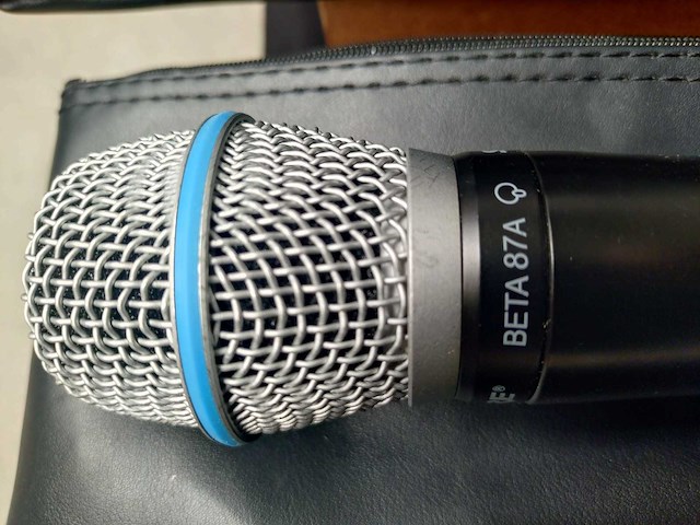 Shure - ulxd2/beta87a (h51) - 4x wireless handheld microphone - afbeelding 3 van  4