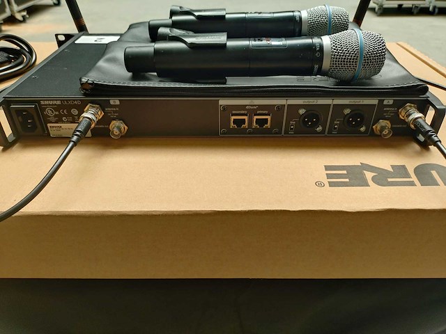 Shure - ulxd4d (h51) - dual wireless microphone kit - afbeelding 3 van  4