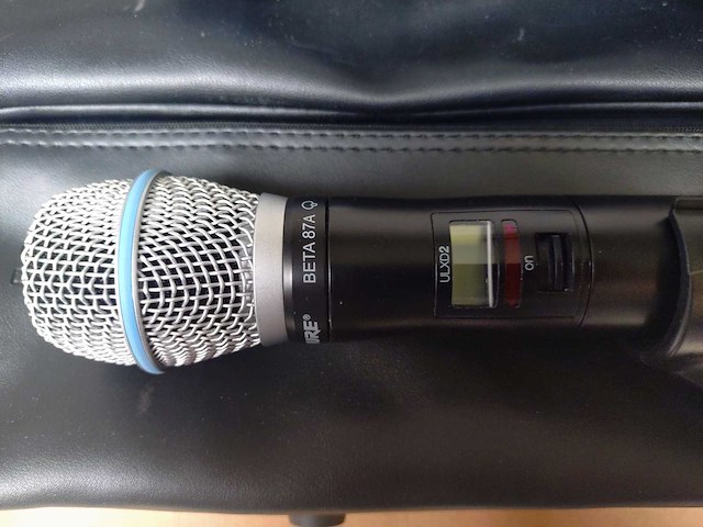Shure - ulxd4d (h51) - dual wireless microphone kit - afbeelding 4 van  4