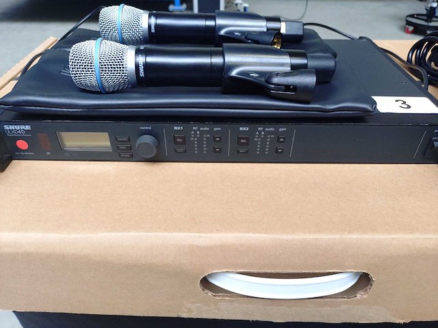 Shure - ulxd4d (h51) - dual wireless microphone kit - afbeelding 2 van  4
