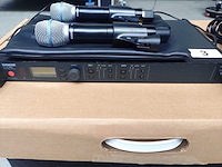 Shure - ulxd4d (h51) - dual wireless microphone kit - afbeelding 2 van  4