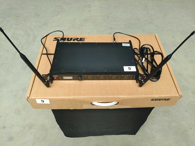 Shure - ulxd4q (h51) - quad wireless microphone receiver - afbeelding 1 van  3