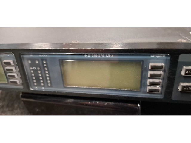 Shure - ur4d - receiver - afbeelding 3 van  4