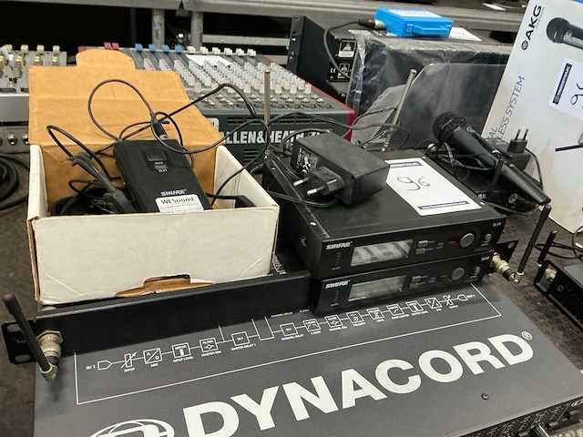 Shure slx4 draadloze headset (2x) - afbeelding 1 van  3