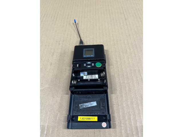Shure ur1-q5 belt pack (740-814mhz) - afbeelding 3 van  4