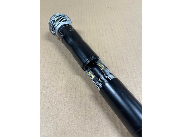 Shure ur2-g1e wireless microphone (470-530mhz) + beta 58a - afbeelding 4 van  5