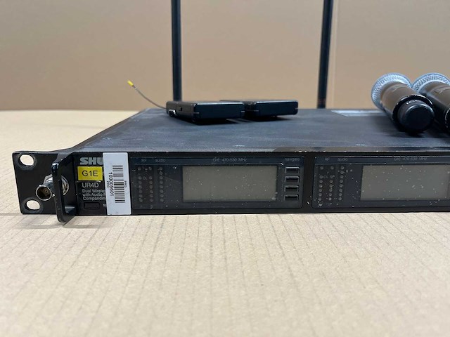 Shure ur4d-g1e 2ch set (470-530mhz) - afbeelding 9 van  16