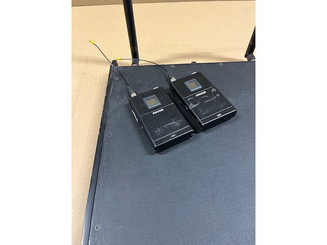 Shure ur4d-g1e 2ch set (470-530mhz) - afbeelding 11 van  16
