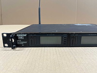 Shure ur4d-g1e dual wireless receiver (518-578mhz) - afbeelding 2 van  6
