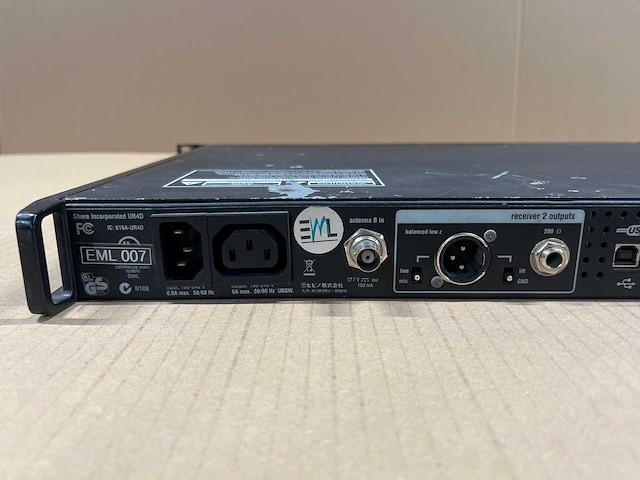 Shure ur4d-g1e dual wireless receiver (518-578mhz) - afbeelding 5 van  6