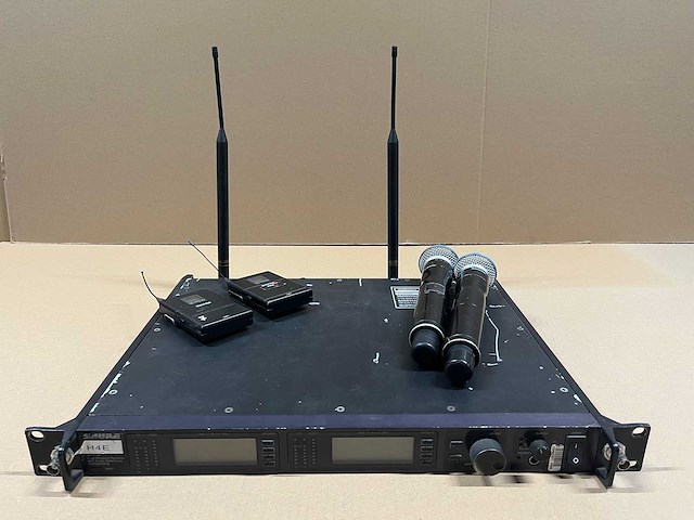 Shure ur4d-h4e 2ch wireless receiver set (518-578mhz) - afbeelding 1 van  8