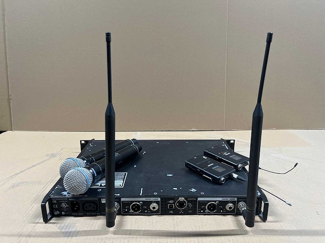 Shure ur4d-h4e 2ch wireless receiver set (518-578mhz) - afbeelding 9 van  14