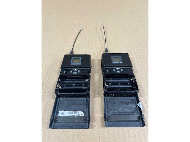 Shure ur4d-h4e 2ch wireless receiver set (518-578mhz) - afbeelding 14 van  14