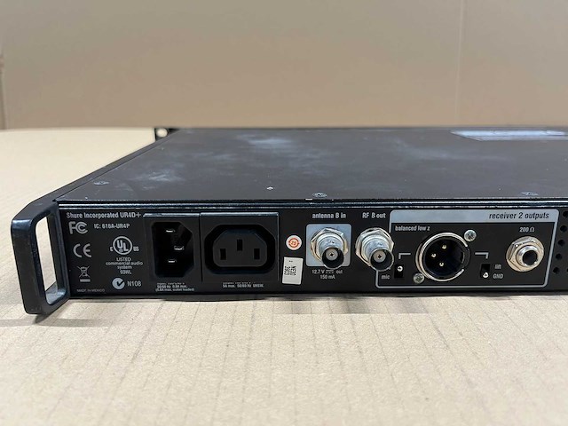 Shure ur4d+ k4e dual wireless receiver (606-666mhz) - afbeelding 5 van  6