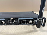 Shure ur4d-q5 dual wireless receiver (740-814mhz) - afbeelding 4 van  4