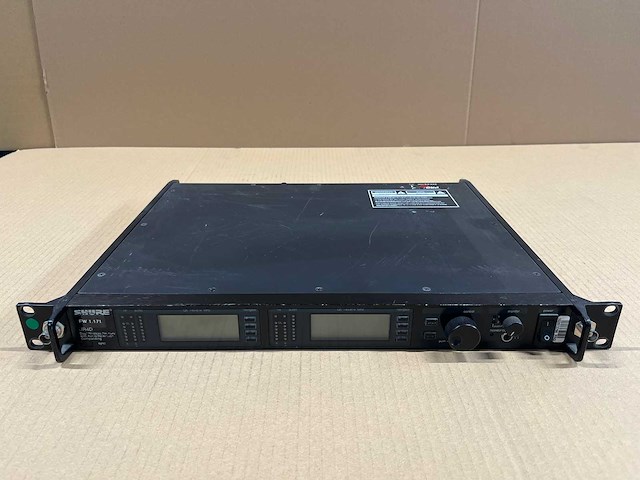 Shure ur4d-q5 dual wireless receiver (740-814mhz) - afbeelding 1 van  6